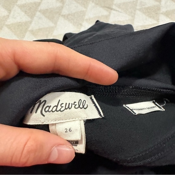 Madewell maternity over the belly skinny jeans lunar wash tencel denim - Picture 6 of 9